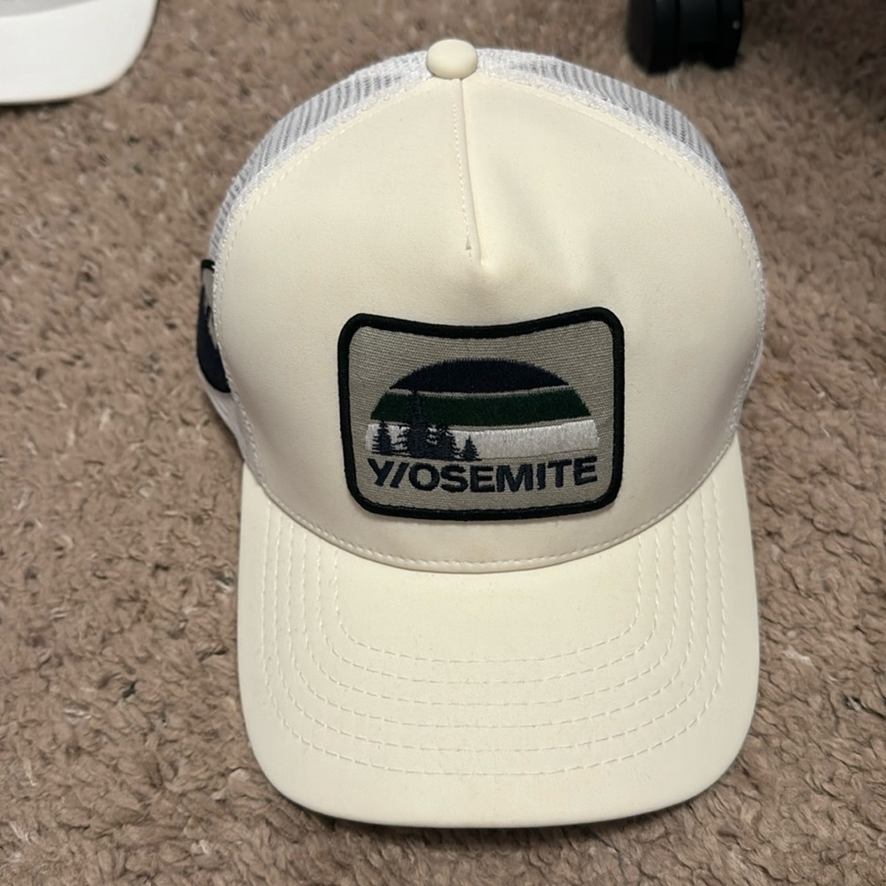 James Perse Yosemite men’s hat SnapBack white